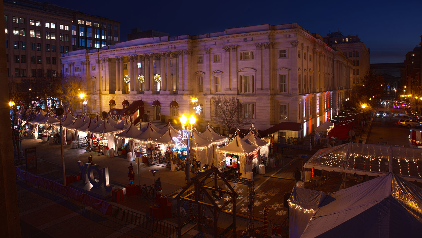 Monaco DD Exterior during the holidays
