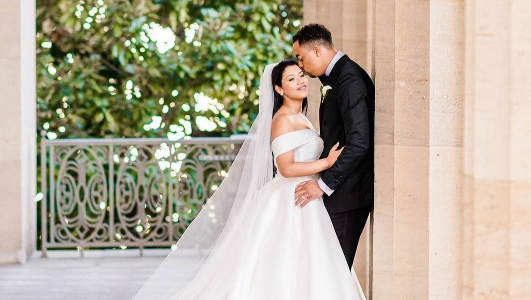 Newlywed photos at Hotel Monaco DC